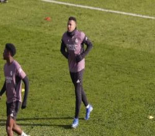 馬卡：姆巴佩和卡雷拉斯回歸訓練，姆巴佩感覺不錯預計坐上替補席