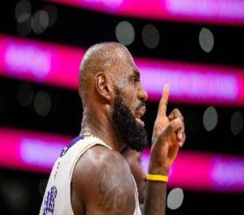 香波特：若你没按老詹的要求跑位他会故意传球失误&让教练换下你