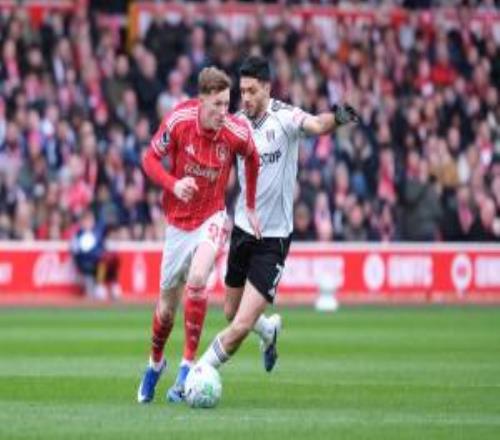 英超森林00富勒姆聯(lián)賽7輪不勝暫時(shí)逃離降級(jí)區(qū)恩多耶進(jìn)球被吹