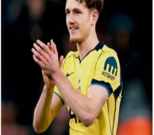 熱刺19歲后衛(wèi)羅斯韋爾替補(bǔ)登場(chǎng)迎首秀，球隊(duì)官推曬照送祝賀