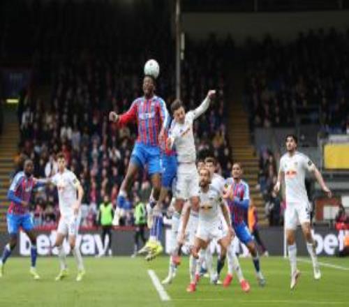 水晶宮00十人利茲聯勒溫失點古德蒙德森染紅萊爾馬進球被吹