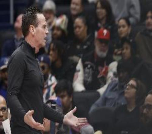 阿特金森：我得反思自己我不知道在开场就采用无限换防是否正确