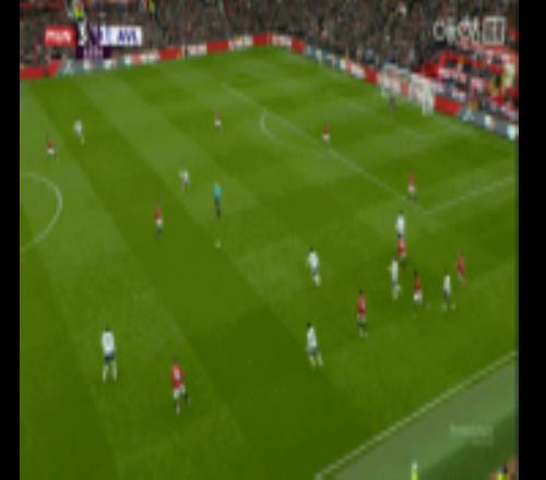 可惜了B費(fèi)妙傳！舍什科高速插上反擊，但右腳傳球直接出底線