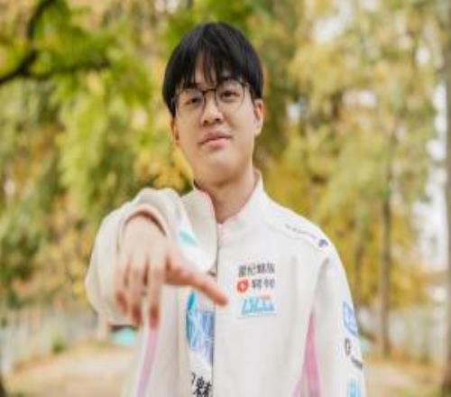 Xun：打BFX會(huì)是31，LYON整體表現(xiàn)非常出色，真的很想擊敗LCK