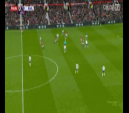 猶豫了！沃特金斯禁區(qū)左側(cè)覓得良機(jī)，第一時(shí)間未射門被約羅破壞