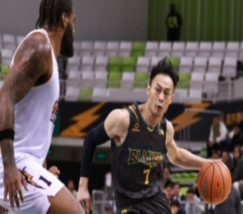 【無(wú)限主場(chǎng)】20252026賽季NBL聯(lián)賽第二十二輪精彩圖集