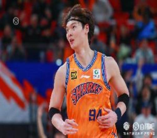 今年是顶薪！王哲林出战12分钟1投0中&罚球2中2拿到2分1板1助1帽