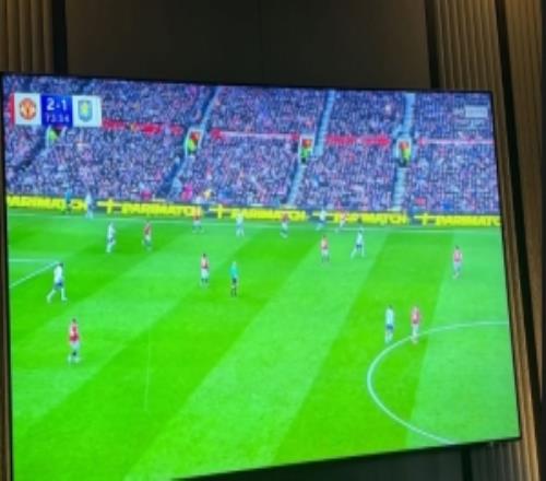 格拉利什社媒曬家中看球照夸贊B費(fèi)：真是一位難以置信的球員