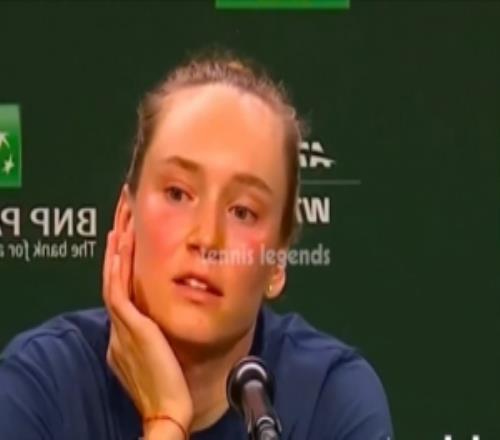 萊巴金娜：第二盤(pán)陽(yáng)光對(duì)我影響很大，之前都是夜場(chǎng)可能沒(méi)習(xí)慣早場(chǎng)