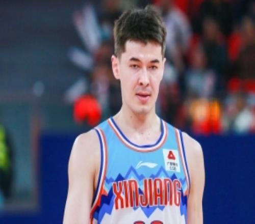 阿不都沙拉木：出現(xiàn)了較多的14次失誤我們也要學(xué)會聰明地去犯規(guī)