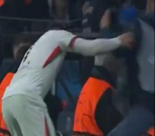 記者：歐足聯(lián)今日將宣布對(duì)內(nèi)托推搡球童紀(jì)律調(diào)查程序的結(jié)果