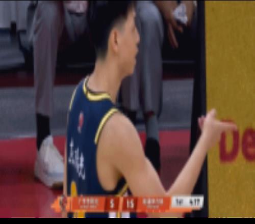 今天感觉不错！崔永熙替补登场首个回合就命中三分球