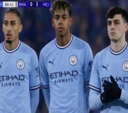 今日趣圖：緊急租借拉菲尼亞亞馬爾佩德里，曼城能50逆轉(zhuǎn)皇馬