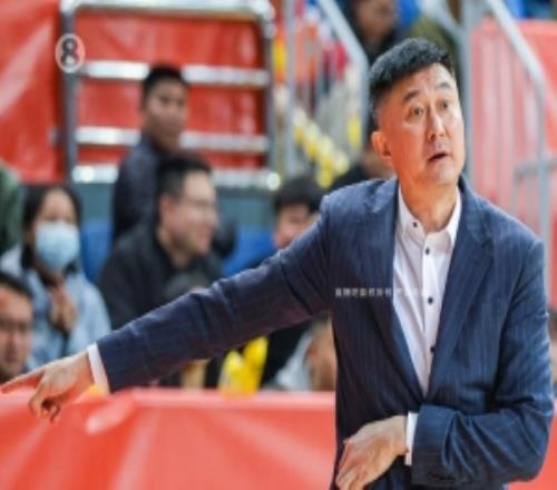 官方：广东的多名球迷在客场使用不当口号友好型赛场记分扣1分