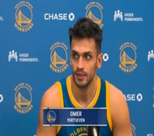 真即插即用！隊(duì)記：尤特賽文昨天上場打了12分鐘才認(rèn)清隊(duì)友名字