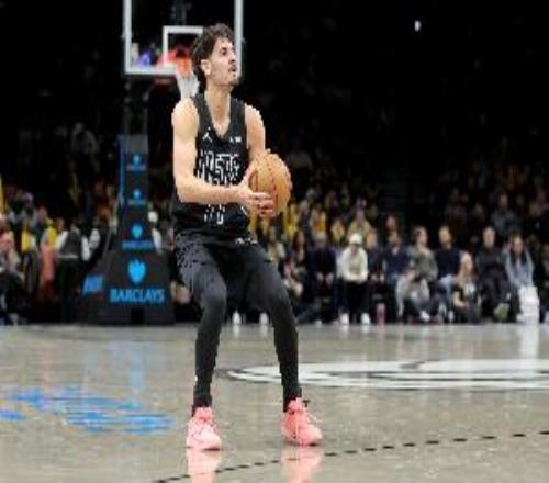 首輪26號秀！薩拉夫10中5砍生涯新高15分另有4助4斷