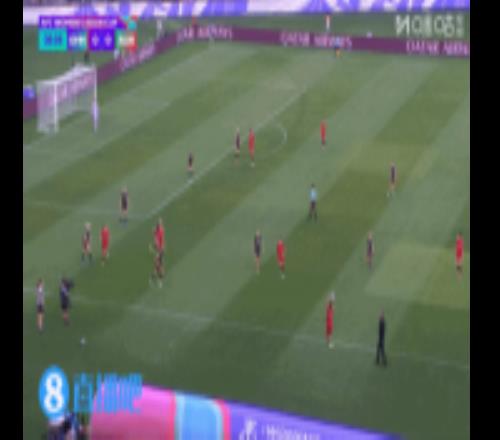 可惜！乌日古木拉边路强突连过两人传中，张琳艳包抄打门被抱住