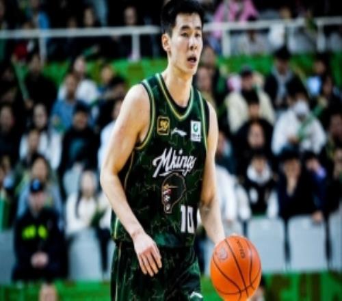 同曦官方：郭昊文趙柏清因傳球爭執(zhí)繼而辱罵&對抗向廣大球迷致歉