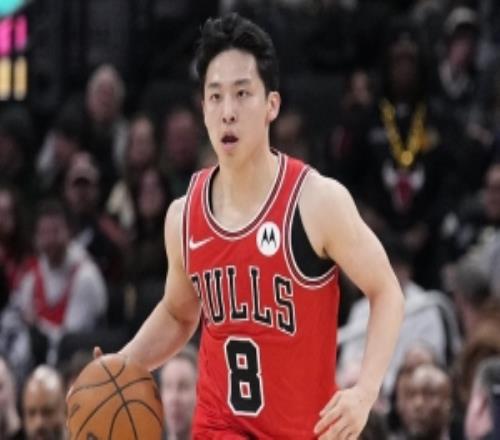 抓住上場(chǎng)機(jī)會(huì)！河村勇輝得5分1板2助連造對(duì)方三分犯規(guī)+進(jìn)攻犯規(guī)