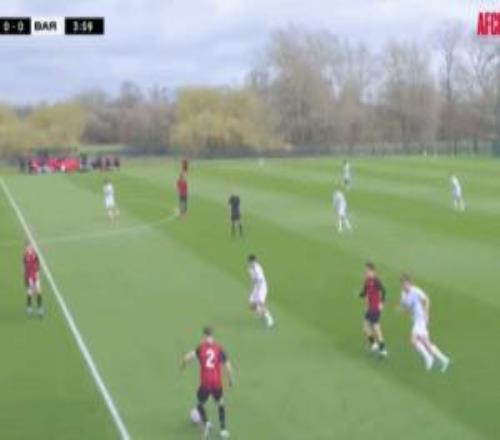 徐彬代表巴恩斯利U21再首發(fā)！出場(chǎng)60分鐘，中場(chǎng)完成攔截+由守轉(zhuǎn)攻