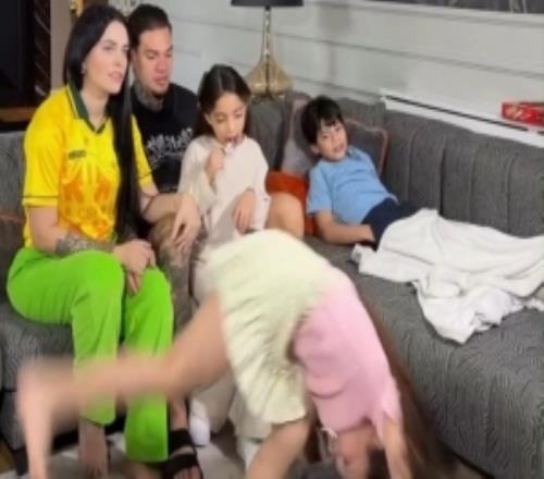 美妙時刻！埃德松與家人一起慶祝入選巴西隊名單