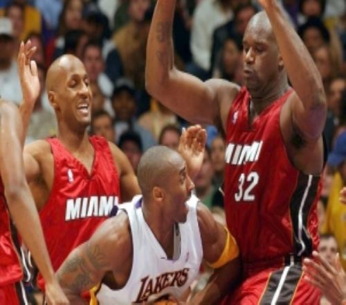 夸梅：科比想证明自己没有奥尼尔也行这是他比麦迪强的根本原因