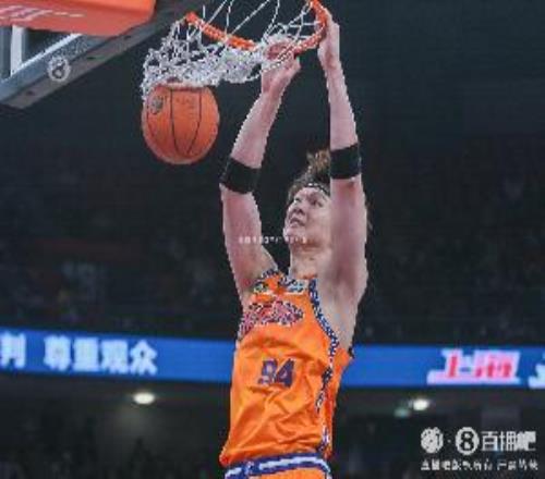 高效终结！王哲林10中8贡献17分8板正负值+13