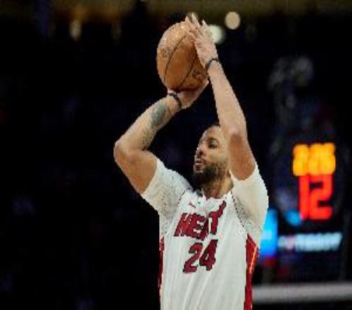 正負(fù)值23！鮑威爾17中7拿到17分6板3助1帽罰球6中2