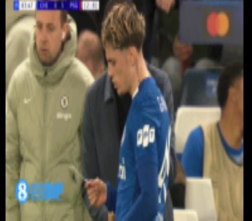 總比分28落后...羅塞尼爾塞加納喬小紙條面授機(jī)宜，比分終未改寫