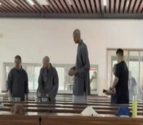 帕金斯：文班会像狼一样行动不知道他和那些僧侣学到了什么