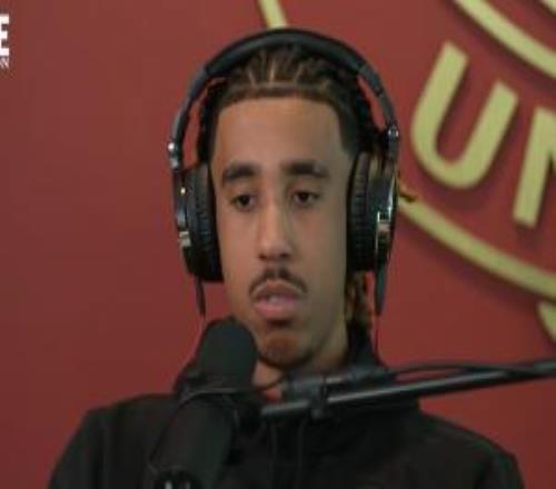 约罗：选15号因为我在15岁那年开始突破平时喜欢打GTA、CS和战地