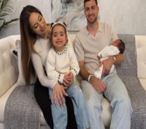 兒女雙全！曼聯(lián)后衛(wèi)達(dá)洛特社媒宣布兒子托馬斯出生