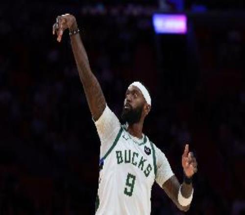 外線差了4倍！半場三分對比：雄鹿21中12騎士僅16中3