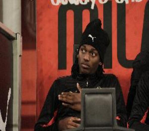 莫雷托：萊奧已就鬧脾氣向米蘭全隊(duì)道歉，球員今夏依然有離隊(duì)可能