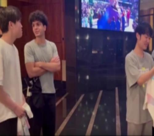 BLG分享Bin、Knight與LOUD選手交換隊(duì)服：Bin哥英語(yǔ)不賴(lài)