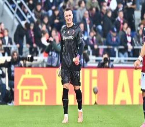 博洛尼亞官方：門將斯科魯普斯基肌肉重度拉傷，預(yù)計將傷缺68周