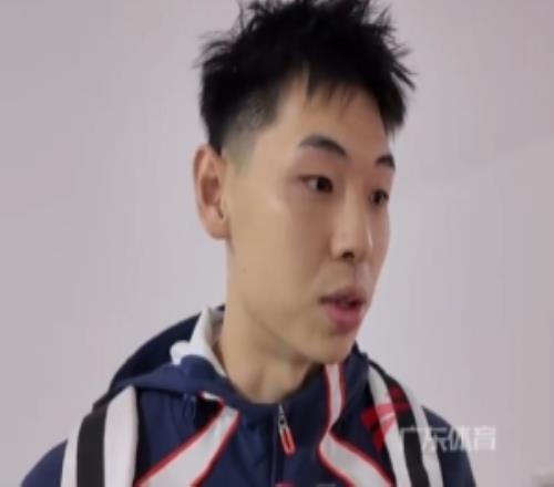 崔永熙：復(fù)出第二場(chǎng)上來(lái)就在防守端告訴隊(duì)友們這場(chǎng)我們必須拿下