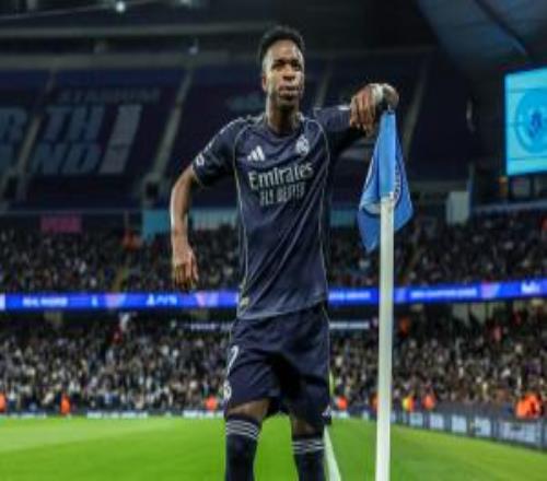 進(jìn)八強(qiáng)！皇馬21總分51十人曼城B席直紅+手球送點(diǎn)維尼修斯雙響