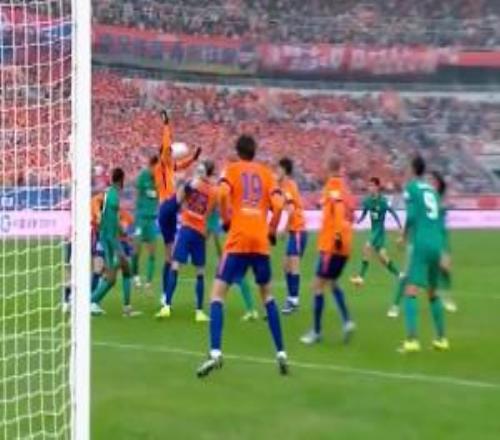 記者：國(guó)安沒被判罰的點(diǎn)球就是典型var時(shí)代下的一個(gè)所謂燈下黑