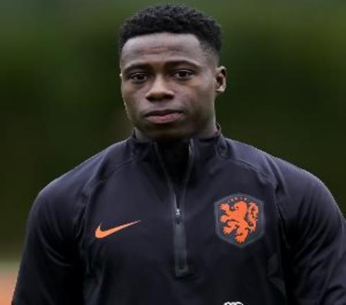 馬卡：普羅梅斯的律師承認(rèn)其當(dāng)事人刺傷表弟，但否認(rèn)與販毒案有關(guān)