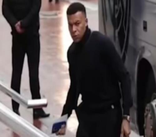 價值3000歐！RMC介紹姆巴佩的迪奧手提包：包上有狙擊槍彈孔圖案