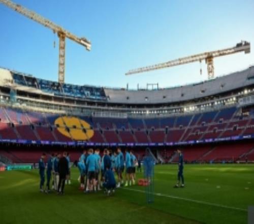 太陽報談諾坎普：頂層看臺等大量工作未完工，球場仍像是建筑工地
