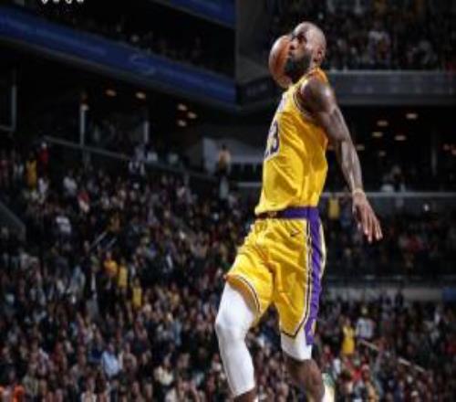 人類最強(qiáng)軀體！詹姆斯單場6記扣籃個(gè)人近9個(gè)賽季以來最高紀(jì)錄！