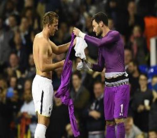 凯恩：我客串门将的体验一次就足够，乌尔比希今天能出场太棒了