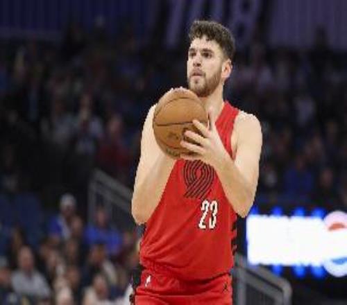 這場內(nèi)線無解！克林根19中10&三分5中3砍生涯新高28分另有13板