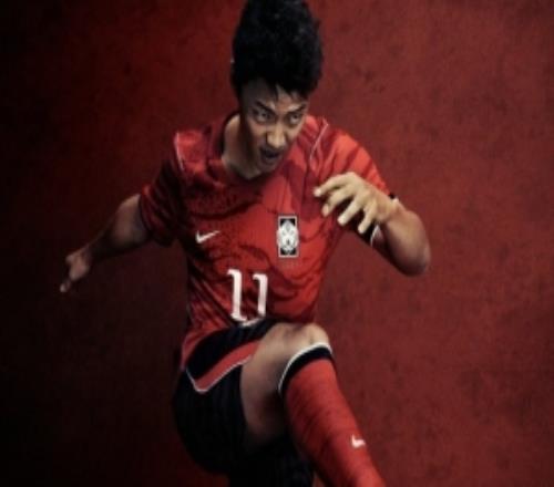 韓國隊2026世界杯主客場球衣：融入韓國山景和虎皮紋理