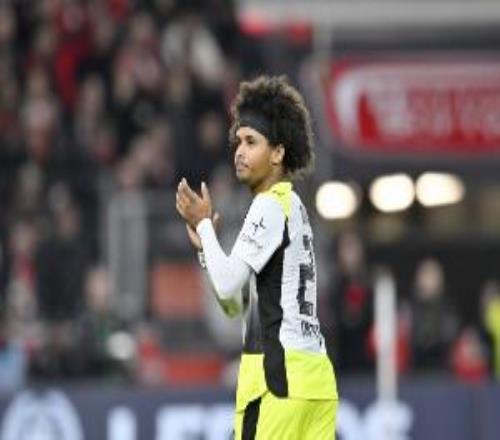 轉(zhuǎn)會專家：多特準(zhǔn)備給阿德耶米加薪續(xù)約，但不準(zhǔn)備接受所有的條件