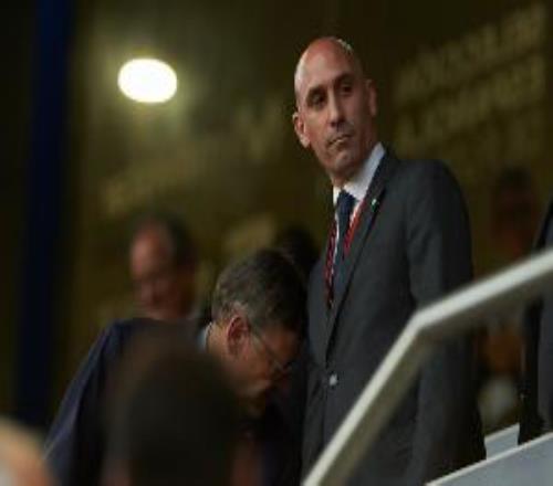 卢比亚莱斯：球员时代我曾盯防过梅西，他被我铲倒爬起来继续过人