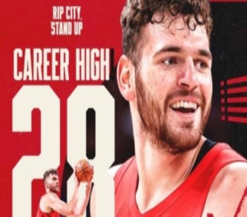 得分生涯新高！開拓者官方發(fā)布克林根本場28分數(shù)據(jù)海報