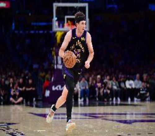 存在感不太強(qiáng)！里夫斯9投4中&罰球6中5拿到14分3板8助1帽